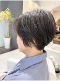 白髪ぼかしショートスタイル