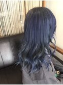 ネイビーブルー