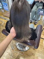 ルッツ(Lutz. hair design) olive gray 0629