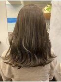 ハイライトベージュ