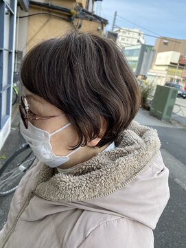 ヘアーサロンデフォーエバールークス(hairsalon de Forever Lux) 【白髪ぼかしハイライト】白髪ぼかしくせ毛ショート