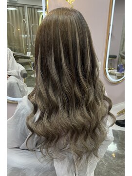 ガルボ ヘアー(garbo hair) #高知 #美容室 #グレージュ #エクステ #グラデーション #20代