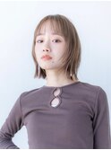 20代30代大人かわいい/パつっとボブ/シルキーベージュ