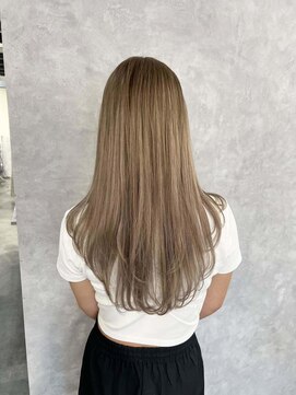 フィーネ 横浜(Fi -Ne) パールベージュ×ダイヤモンドプルエクステ100本