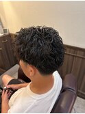 スパイキーショート/スペインカール<理容室>[メンズ/床屋/神田]