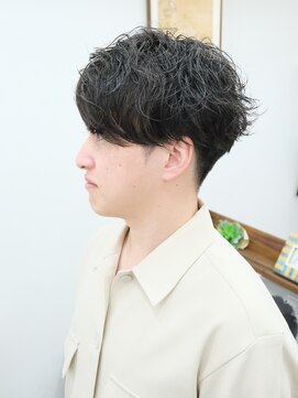 アーシェ 横浜店(A'SHE) ソフトツイスト　メンズパーマ　フェザー　前髪は流す　横浜駅