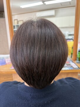 ヘアーズ サエミ ショートボブ