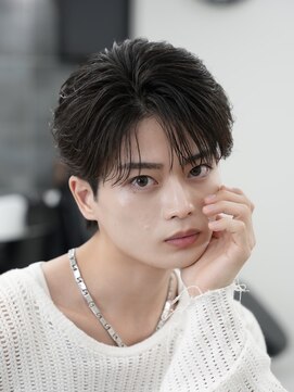 トゥルークリエイション 渋谷(True Creation SHIBUYA) MEN’S HAIR/ブルーブラック/フェザーパーマ/渋谷/韓国ヘア
