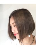 【落ち着いて見える透明感】