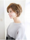大人可愛い外ハネショートヘア