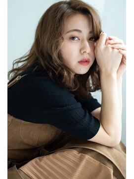 ステラ(Ster.) ゆるふわミディアムスタイル