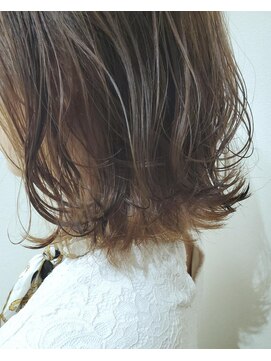 アスタリスク(asterisk) 【asterisk 】外はね×インナーカラー【西村優子】