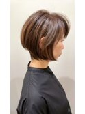 前下がりボブ　くびれボブ