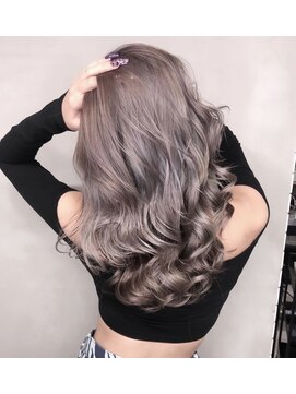 ジーナ 難波(Zina) 髪質改善＊グレーカラー＊美髪【Zina 難波】