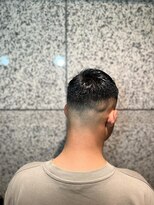 ヘアモード キクチ 銀座店&nbsp;大人のバーバースタイル　スキンフェード〈理容室〉