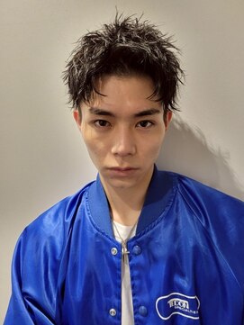 ハニー 町田(HONEY) スパイキーショートブルーブラックツーブロックスペインカール2