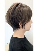 女性らしさ感じる丸みショートスッキリショート