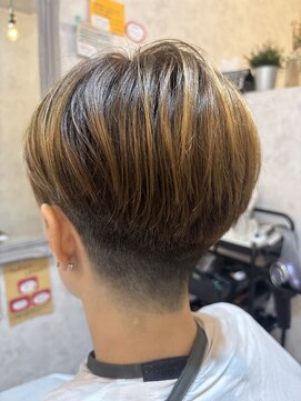 シンミシエル 京都北野白梅町(shinmiciel) マッシュ刈り上げ前髪ありイメチェン30代40代50代60代ショート