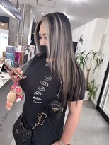 キング 心斎橋店(K!ng)&nbsp;ハイライトカラーミルクティーベージュレイヤーカット