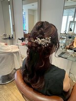 プラスウイング 鶴川(+ WING)&nbsp;柔らか質感♪ ロングハーフアップ