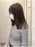 ミディアムレイヤー 透明感 グレージュ