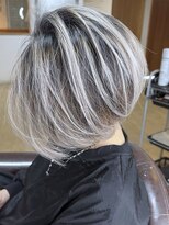 ブレイズヘアー(BLAZEhair) 【実は5ヶ月経過】脱白髪染めバレイヤージュ×ブリーチ3回