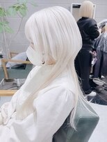 デイズ(days) ホワイトカラー・ハイトーンロング・レイヤーカット