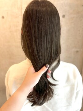 ロッカヘアエジェ(ROCCA hair eje.) ココアベージュオリーブブラウンの艶さらロング