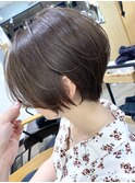 大人かわいい、耳掛け、小顔ショートボブ、ココアブラウン、銀座