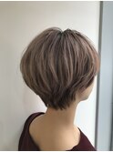 大人可愛い20代30代40代小顔ワンサイドショートボブ丸み前下がり
