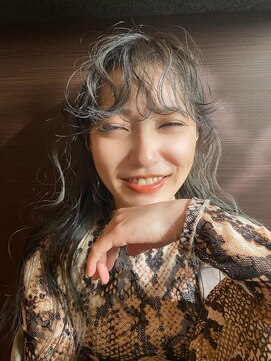 オンザ(ONTHE) 『ふわりカーキベージュ』