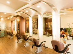 hair salon J