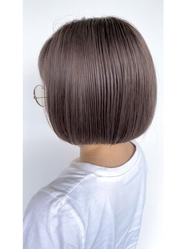 ポンヌフ(Pont Neuf) ミニボブ×パールグレージュ