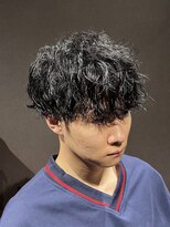 ビーダンディー(Bee dandy)&nbsp;ビジカジ ツーブロックマッシュショート ゆるめスパイラルパーマ