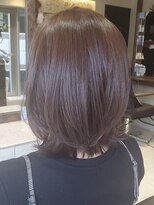 イヴ (EVE)&nbsp;外はねミディアム＊サロンスタイル【代々木/新宿】