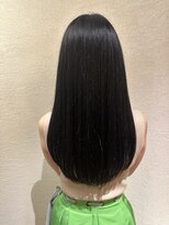 エルサフィロ キタハマ(el zafiro kitahama)&nbsp;20×30×40代×ナチュラル×髪質改善×ロング×ブルーブラック