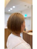 ハイトーンカラーショートボブ