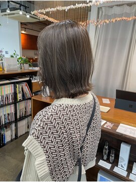 サロン シー(salon sea) salonsea ヘアカラー　ハイライト
