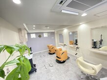サニー(Sunny)の雰囲気（人気ヘアケア商品多数取り扱い♪お悩みお聞かせください！）