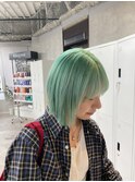 ミントグリーン