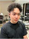 メンズヘアプードルパーマ刈り上げツーブロックショート20代30代
