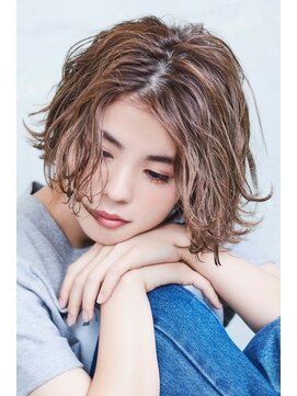 ショートボブ×パーマ