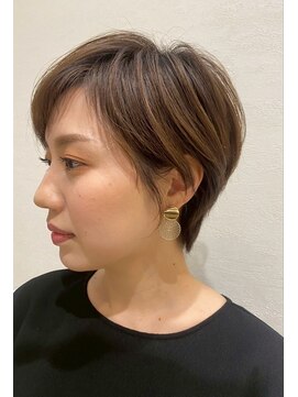 ビレアカスガイ 春日井店(BELEA) 大人ショートボブ/透明感カラー