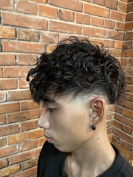 クリッパーズトウキョウ(CLIPPERS TOKYO)の写真/初めてパーマをかける方も安心☆しっかりとカウンセリングをし、ご要望に合わせたスタイルの提案します!