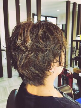 ノワール(Noir) ショートパーマ