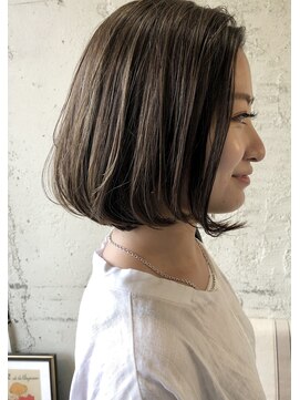 ペネロープ(Penelope) シルエット◎/シンプルワンレンボブ/グレージュ　　担当　夕島