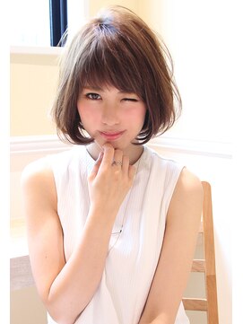 レウナ 外苑前(Reuna) 20代30代40代大人可愛いボブ 丸みが可愛いボブスタイル