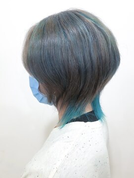 オブヘアーギンザ(Of HAIR GINZA) グレージュ×ターコイズ デザインウルフ