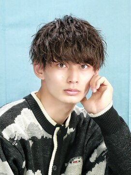 リップス 横浜(LIPPS) ツーブロック刈り上げツイスパマッシュ