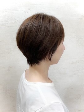 アンジェリカ(Angelica Total Beauty Lifestyle Design) 丸みショート
